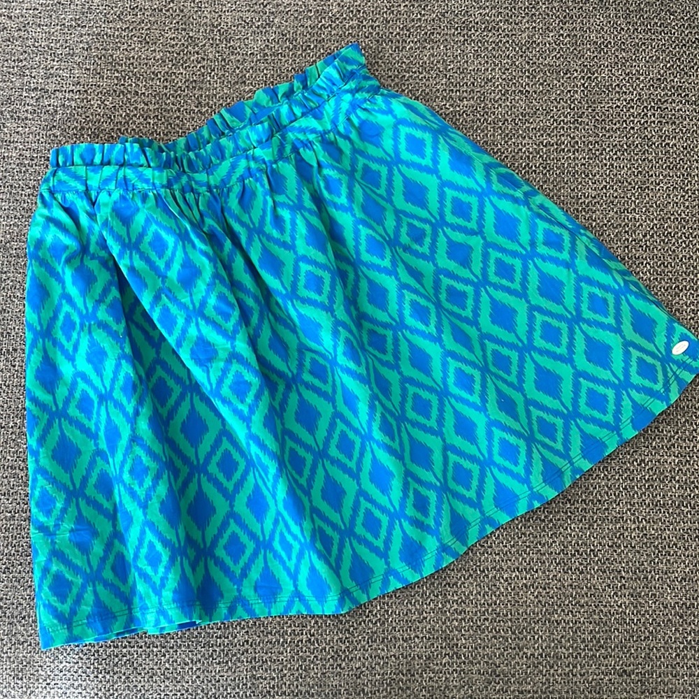 Fun, geometric print full skirt with paper bag waist